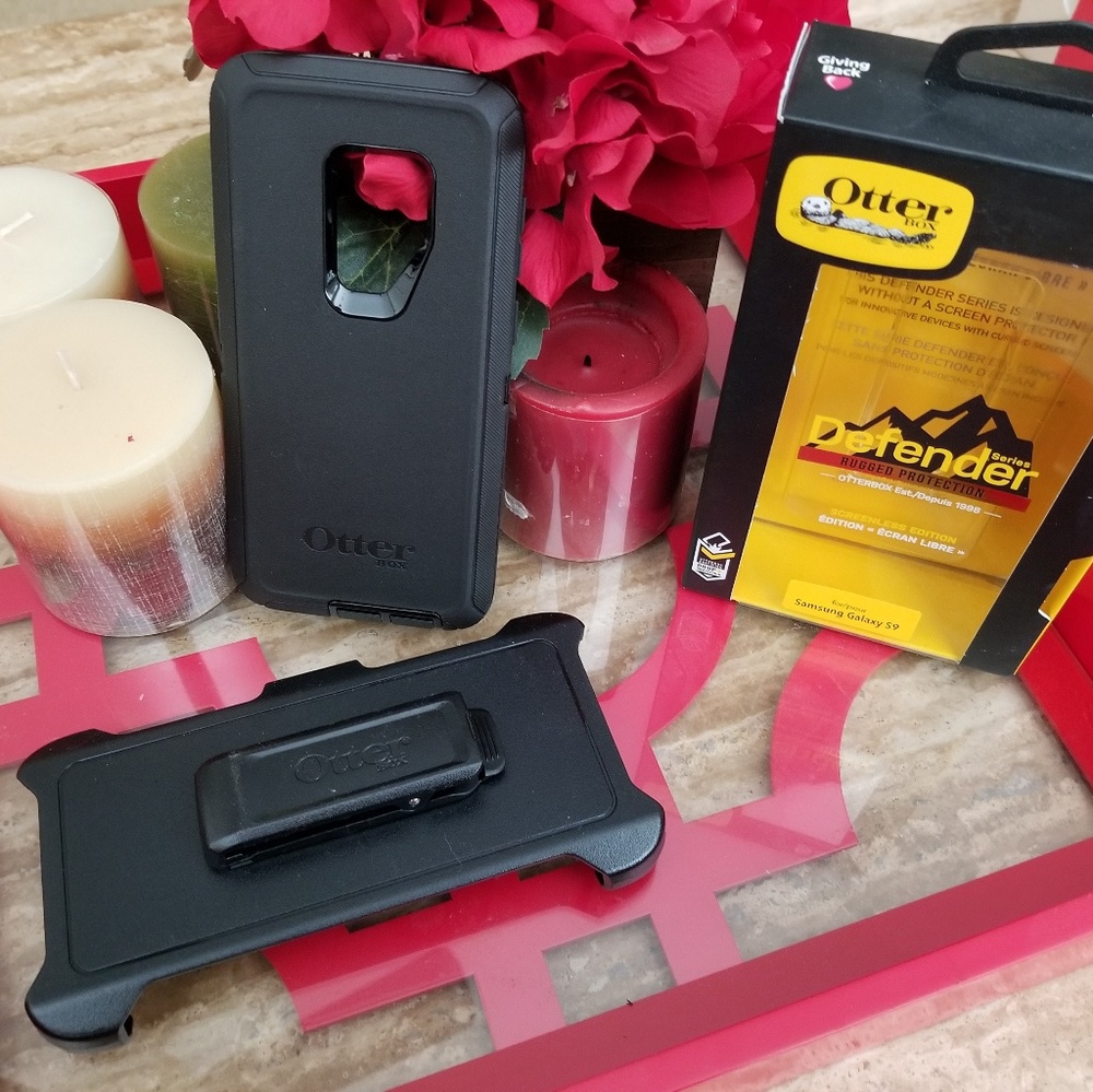 Black Samsung S9 OtterBox